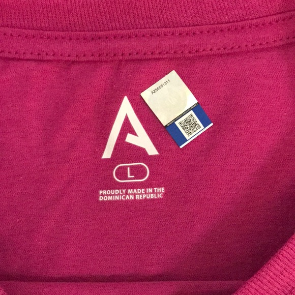 🛑SOLD🛑💗Breast Cancer Awareness - UT shirt🧡🏈 - Picture 4 of 5